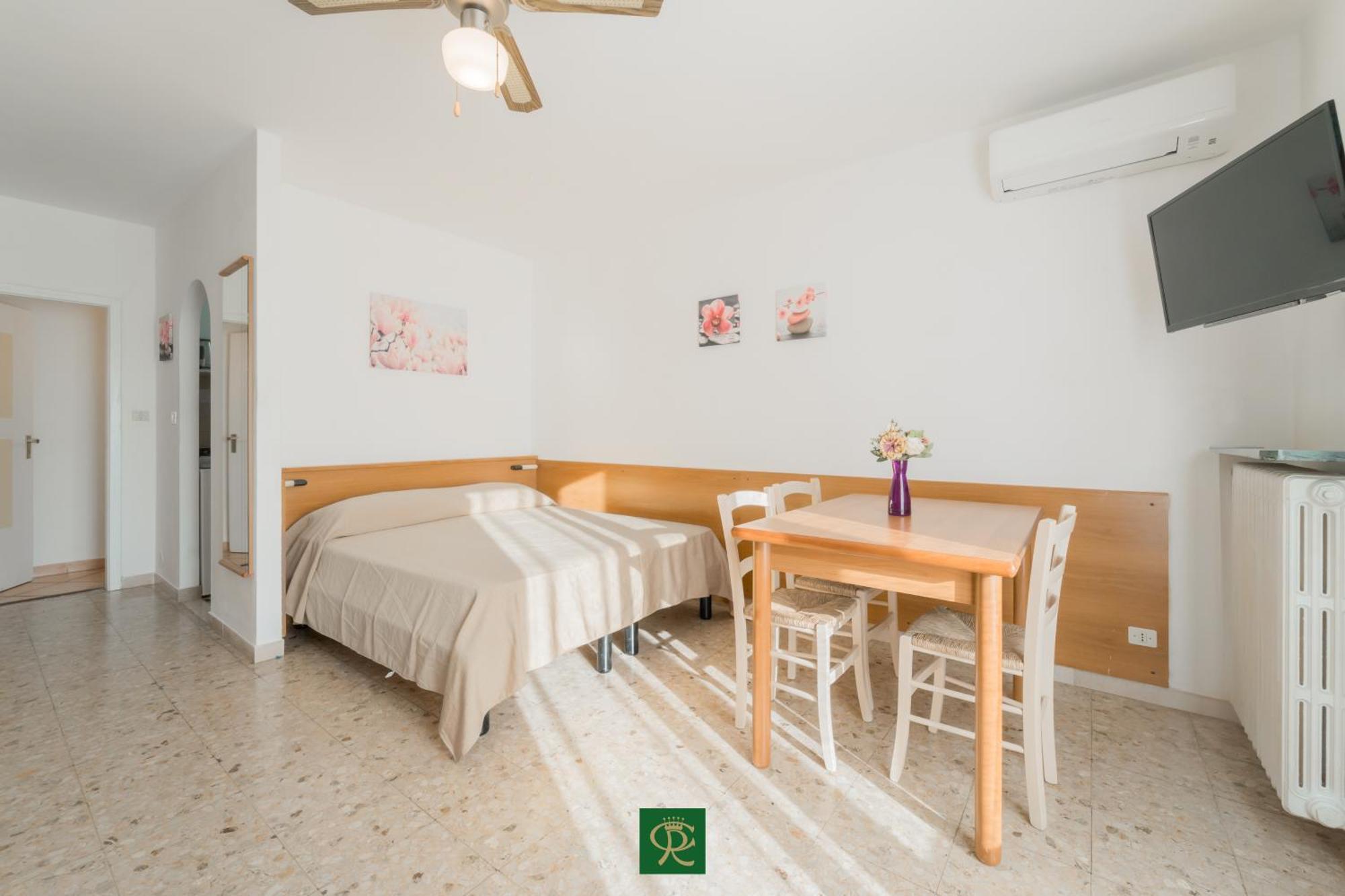 Residence Baia Di Norsi Casa Buraccio Екстериор снимка